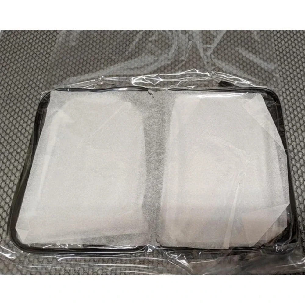 N/A clear toiletry